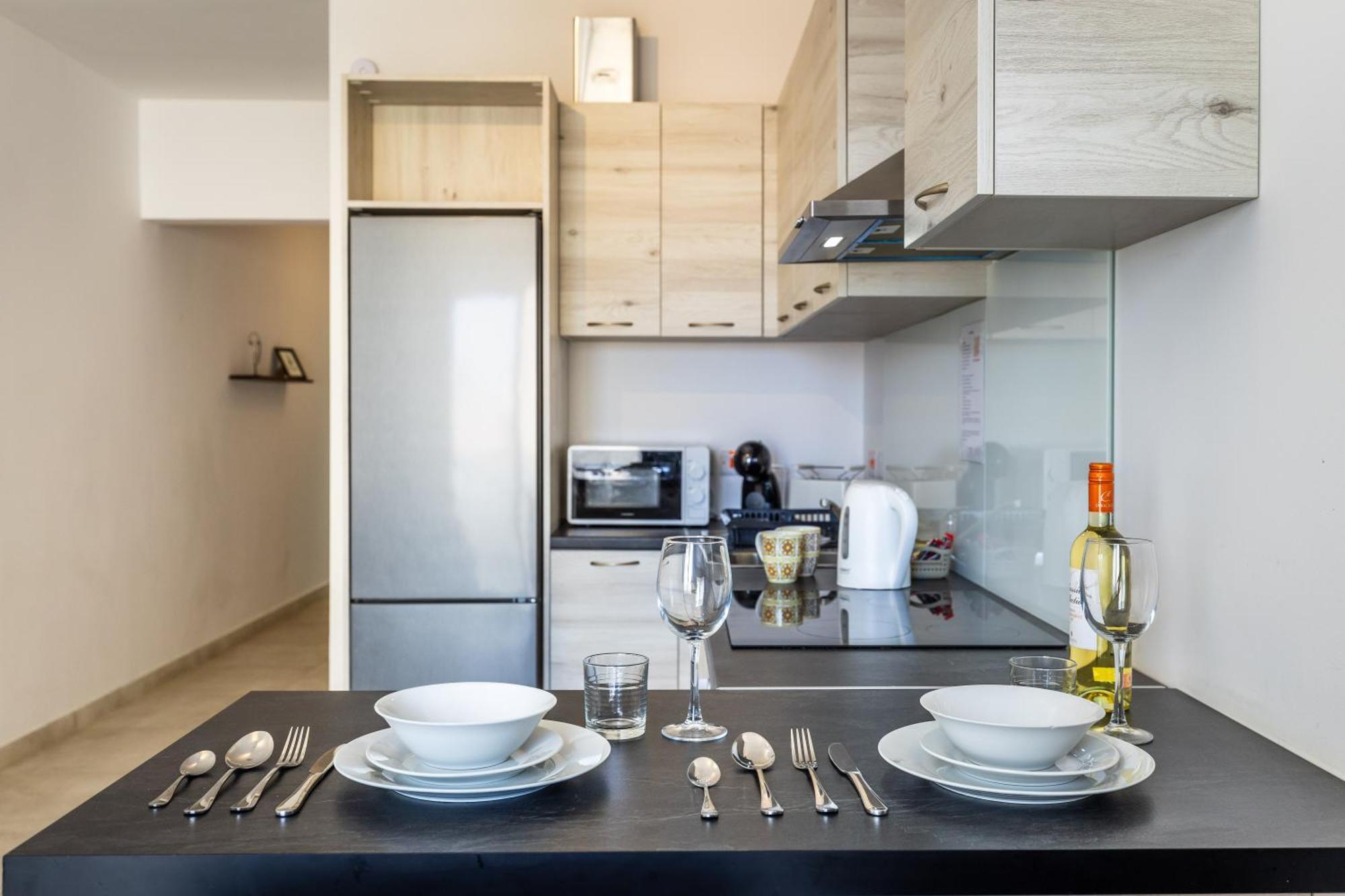 Kunsu'S Apartment 5 Min Walk From St Julians San Gwann Exterior photo
